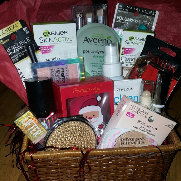 You Glow Girl Beauty Basket - Picture 2 of 13
